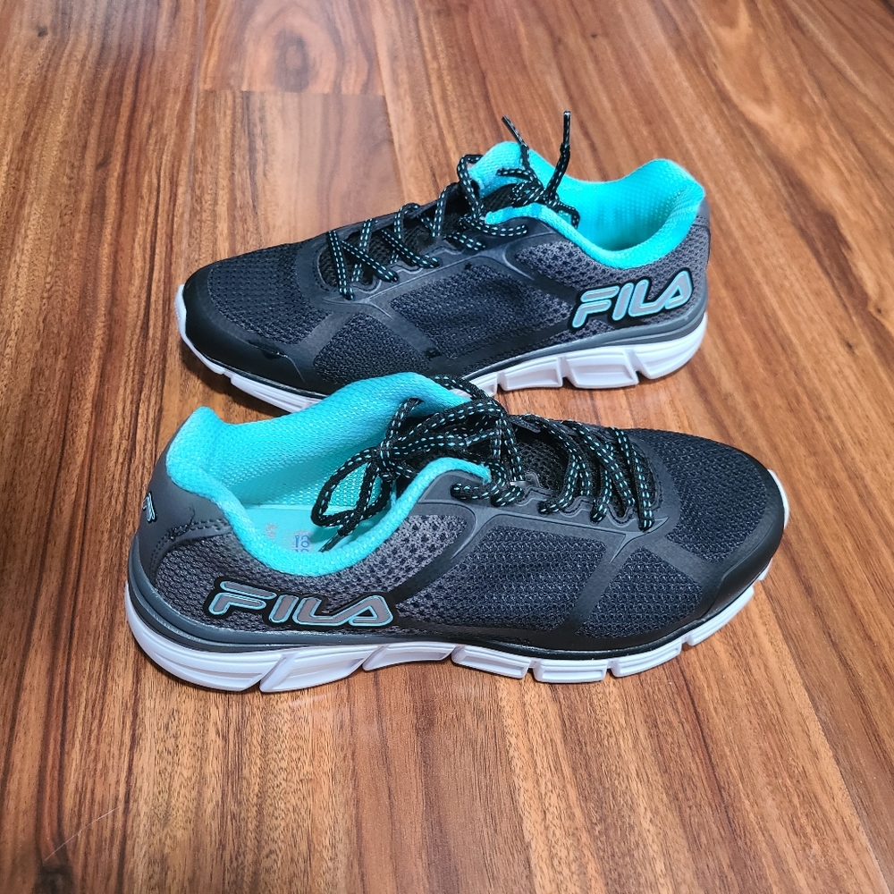 FILA women's teal and black memory foam running shoes